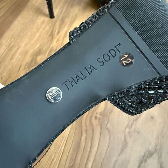 NWOB Thalia Sodi Chace Black T-Strap Embellished Platform Stiletto Heels 12 Wide - Picture 9 of 10